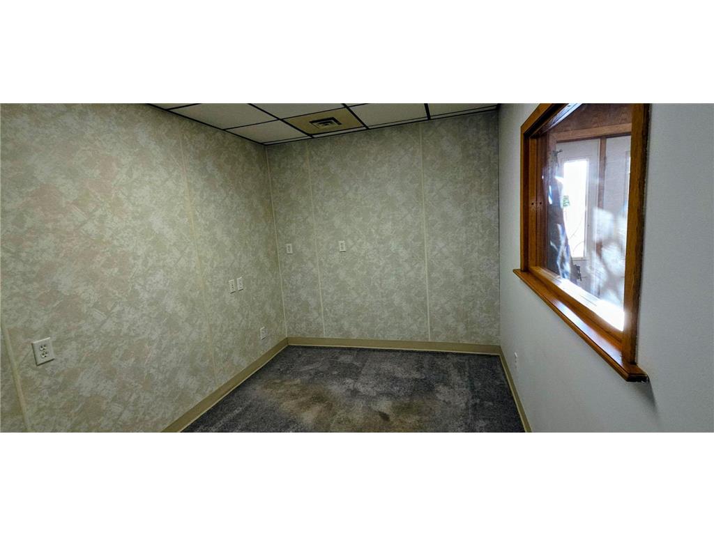 2304 S Broadway Street Alexandria MN 56308 7011757 image17