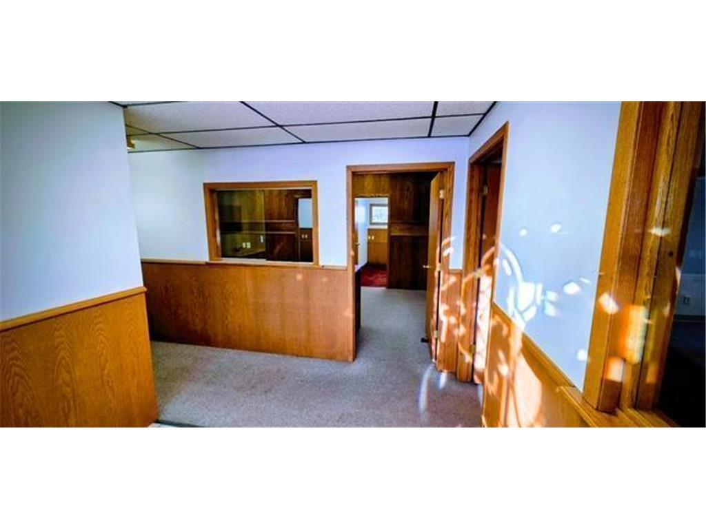 2304 S Broadway Street Alexandria MN 56308 7011757 image9