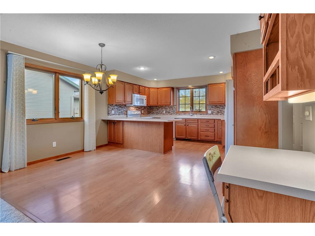 2304 SW 10 Street Willmar MN 56201 7069356 image13