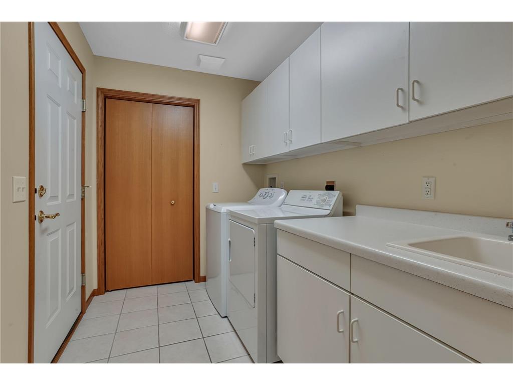 2304 SW 10 Street Willmar MN 56201 7069356 image6