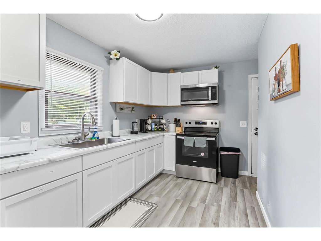2304 Sheridan Avenue N Minneapolis MN 55411 7082234 image10