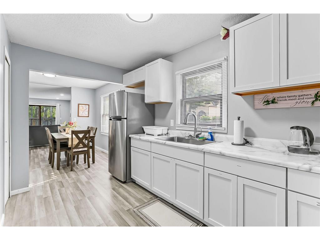 2304 Sheridan Avenue N Minneapolis MN 55411 7082234 image11
