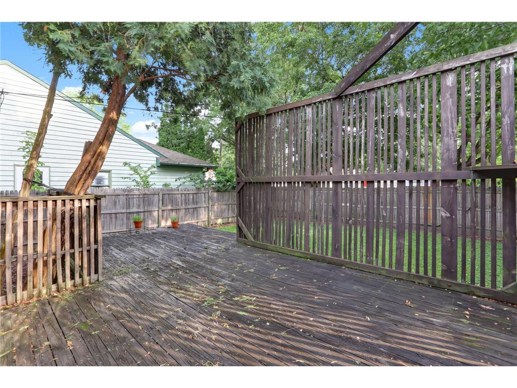 2304 Sheridan Avenue N Minneapolis MN 55411 7082234 image24
