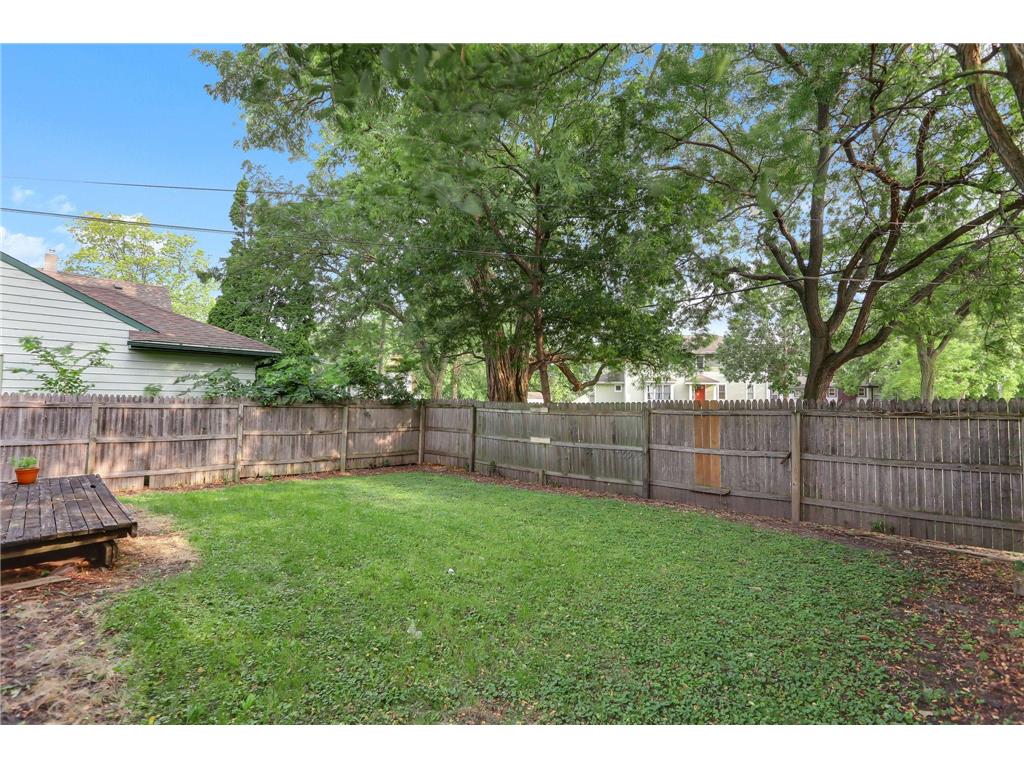 2304 Sheridan Avenue N Minneapolis MN 55411 7082234 image25