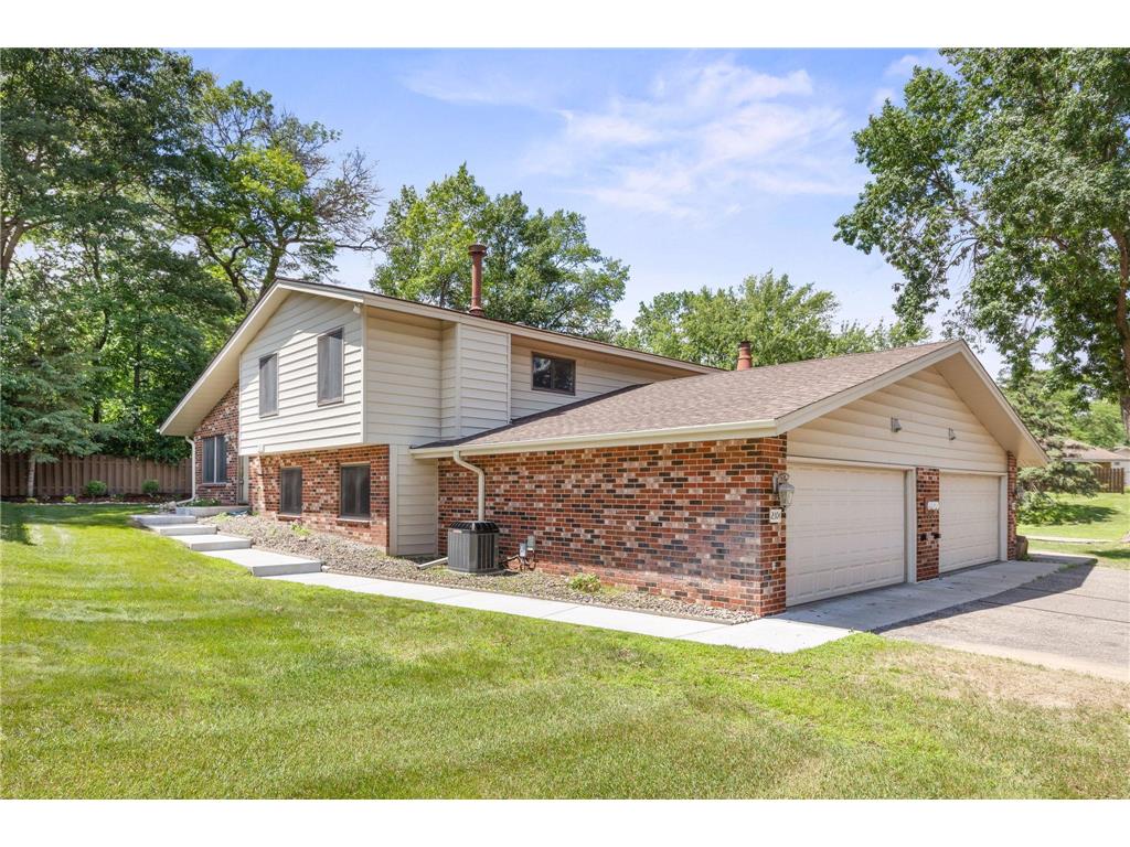 2304 Wildwood Trail Minnetonka MN 55305 6735936 image1