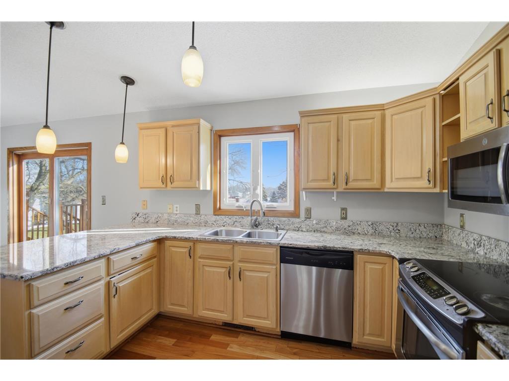 2305 13th Street SW Austin MN 55912 7037645 image1