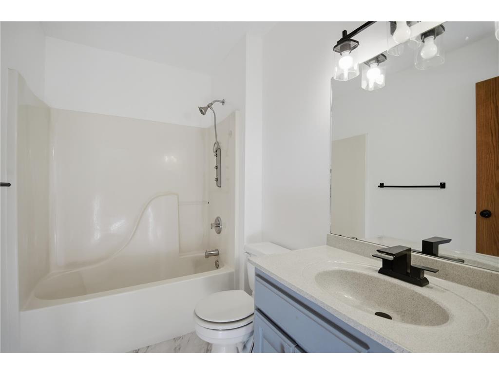 2305 13th Street SW Austin MN 55912 7037645 image28