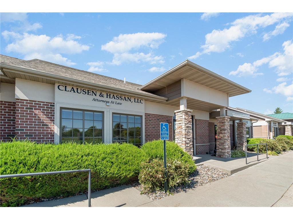2305 & 2311 Waters Drive Mendota Heights MN 55120 6433841 image1