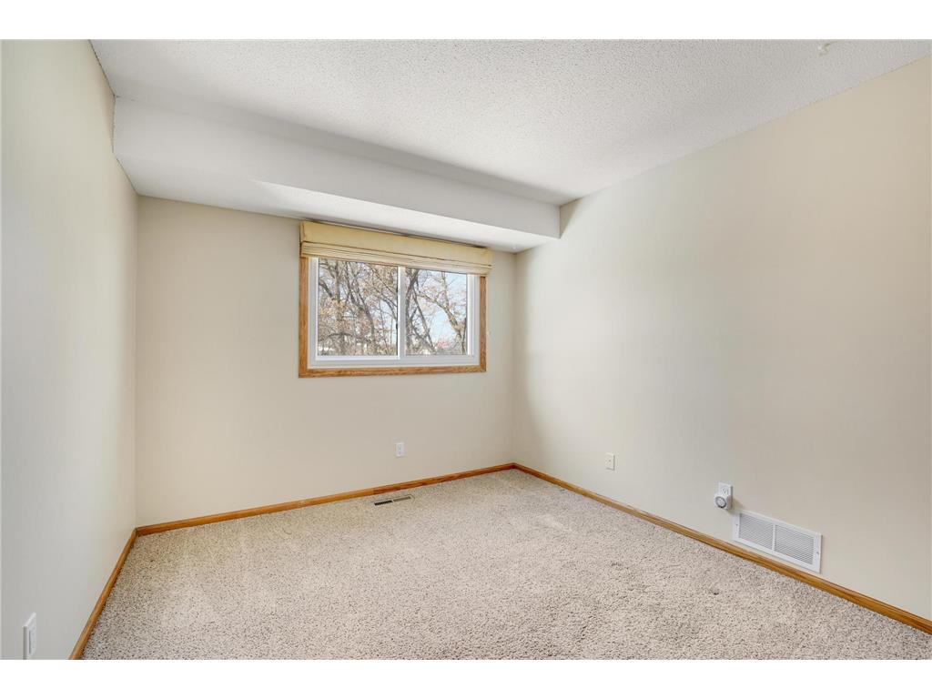 2305 E 122nd Street Burnsville MN 55337 7029796 image16