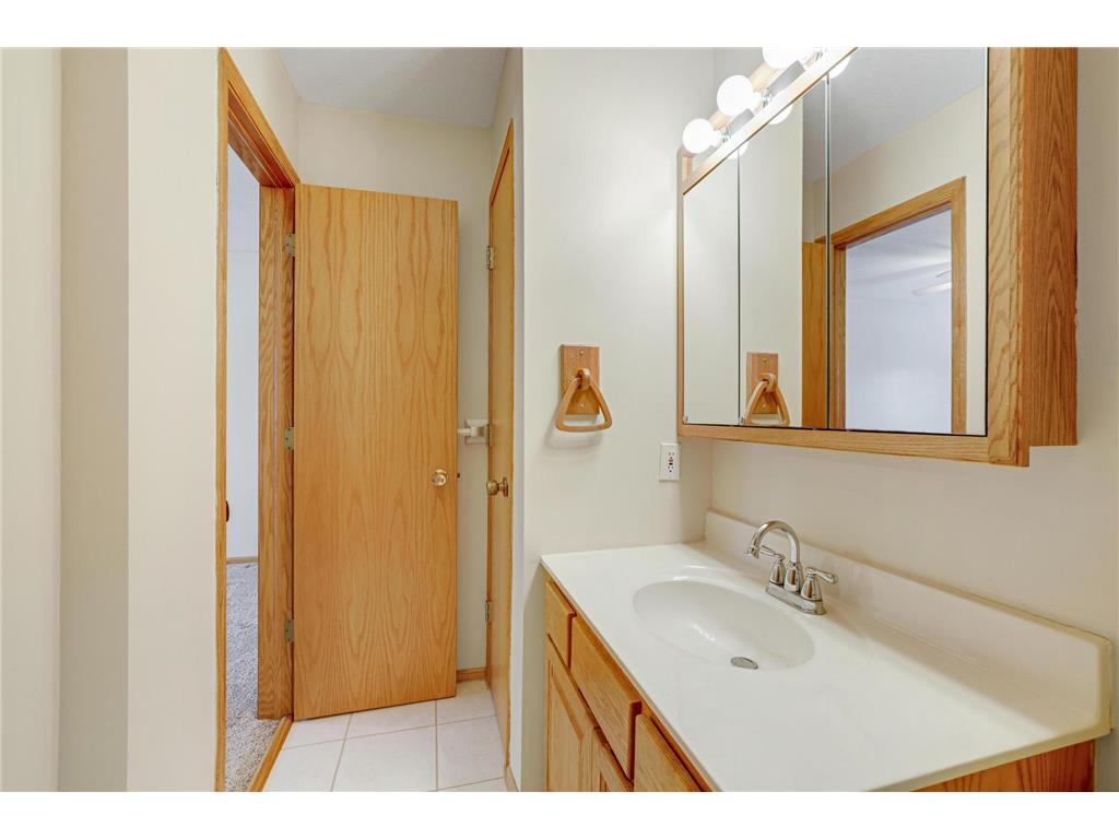 2305 E 122nd Street Burnsville MN 55337 7029796 image21