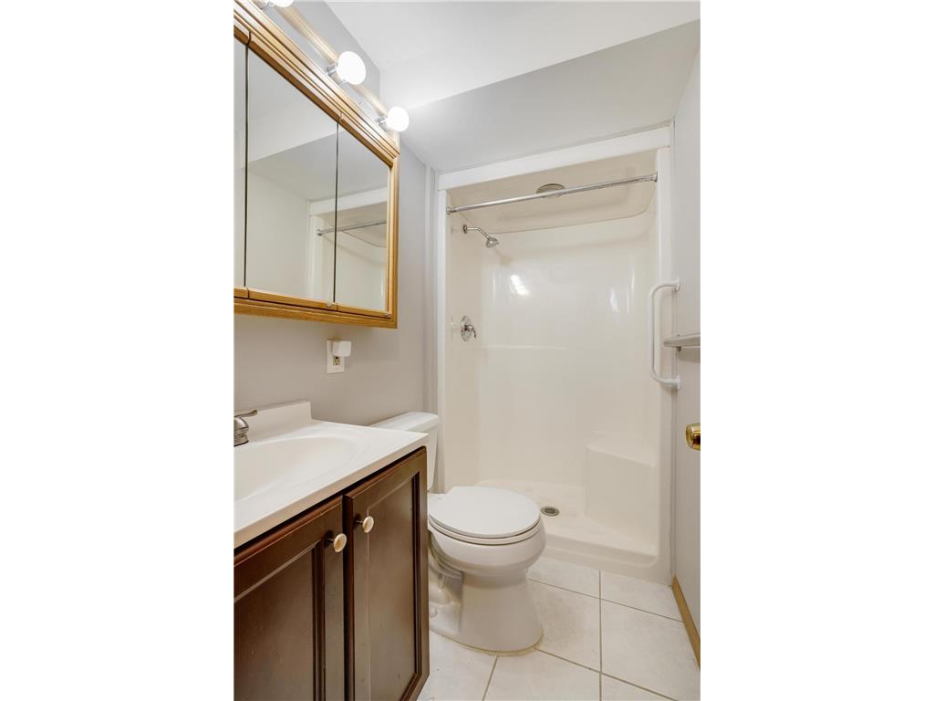 2305 E 122nd Street Burnsville MN 55337 7029796 image25