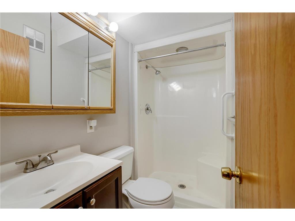 2305 E 122nd Street Burnsville MN 55337 7029796 image26