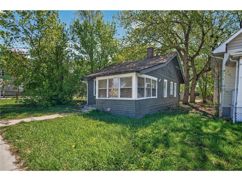 2305 Golden Valley Road Minneapolis MN 55411 7067040 image1