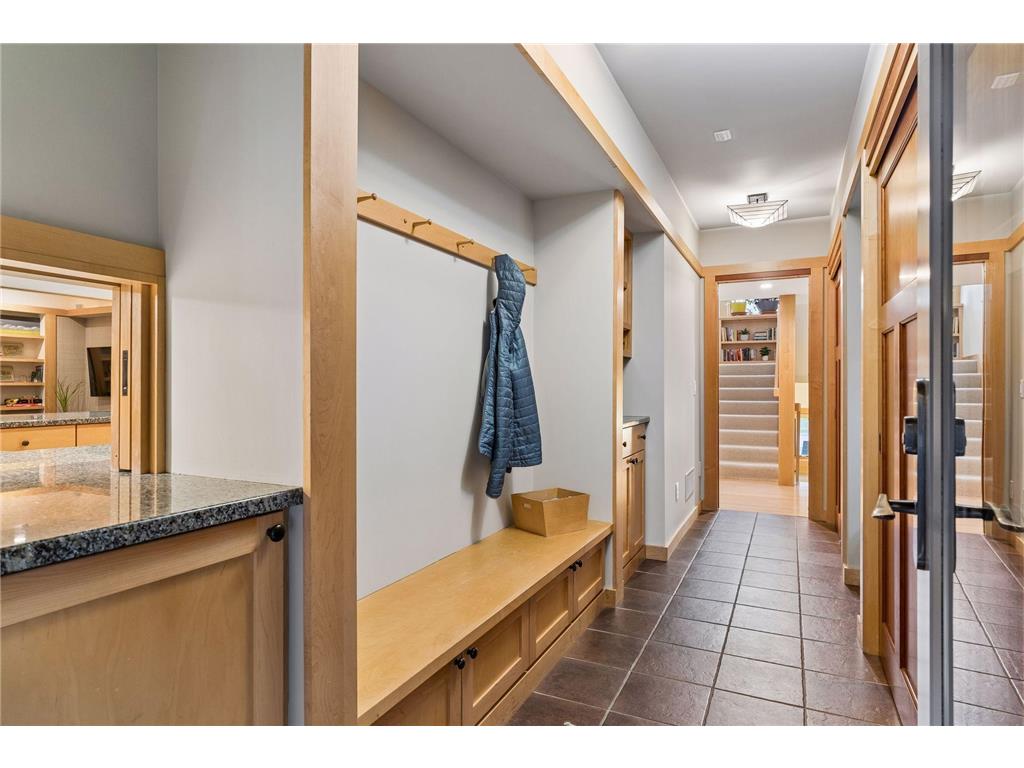 2305 Newton Avenue S Minneapolis MN 55405 7061918 image44