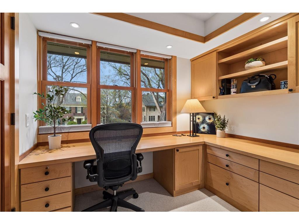 2305 Newton Avenue S Minneapolis MN 55405 7061918 image64