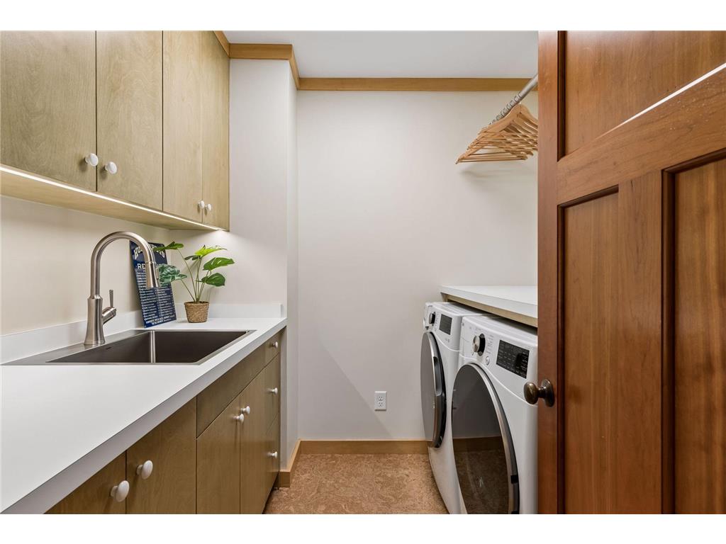 2305 Newton Avenue S Minneapolis MN 55405 7061918 image72