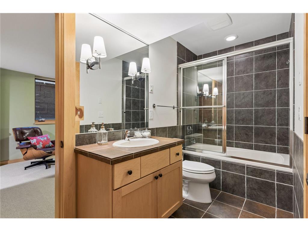 2305 Newton Avenue S Minneapolis MN 55405 7061918 image83