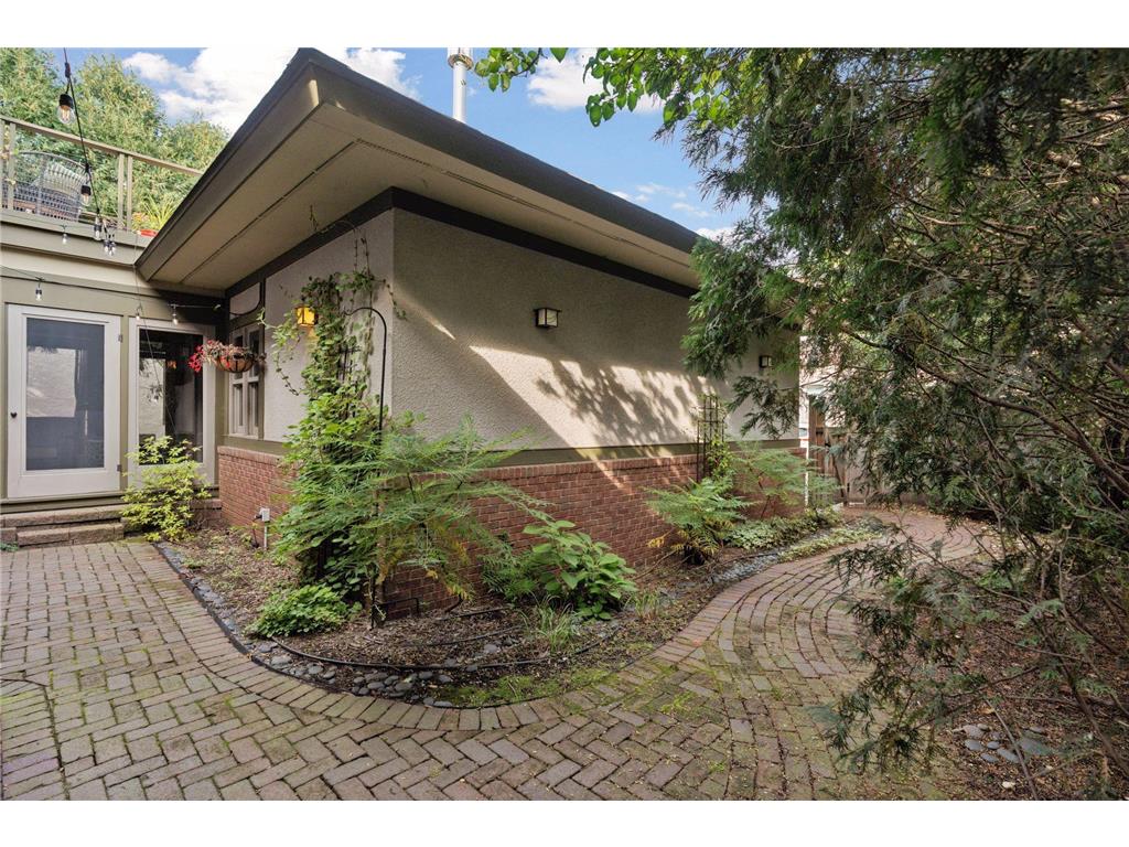 2305 Newton Avenue S Minneapolis MN 55405 7061918 image94