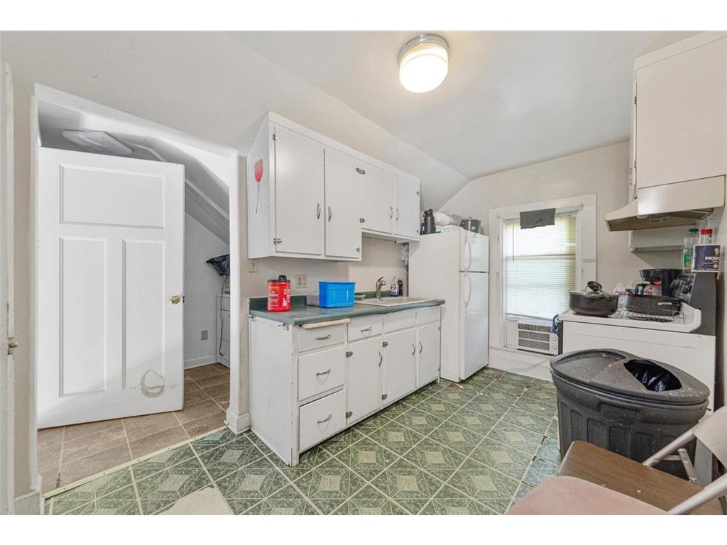 2306 4th Street Eau Claire WI 54703 7057064 image26