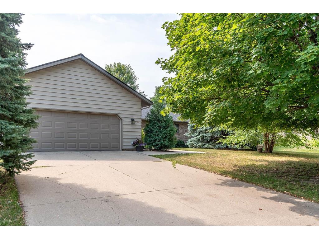 2306 Northridge Drive North Mankato MN 56003 6412161 image1