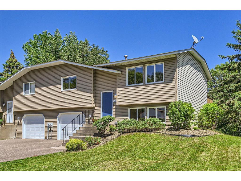 2307 Granada Avenue N, Oakdale, MN, 55128 MLS 6549332 Edina Realty