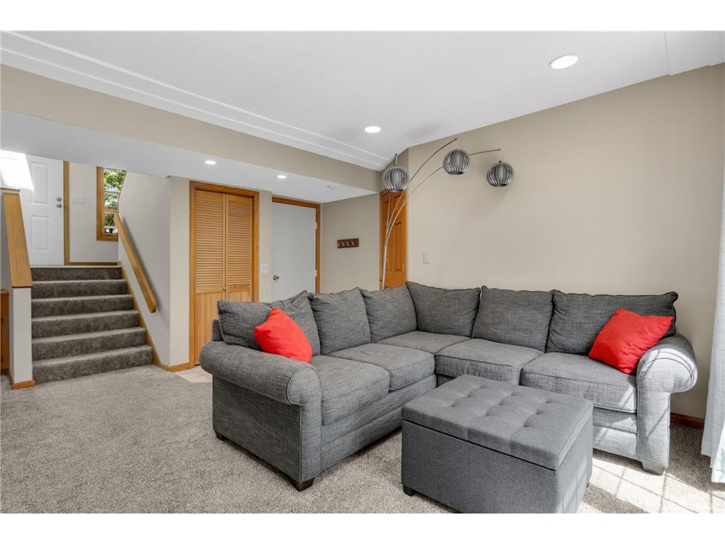 2307 Grange Avenue N Oakdale MN 55128 7085439 image21