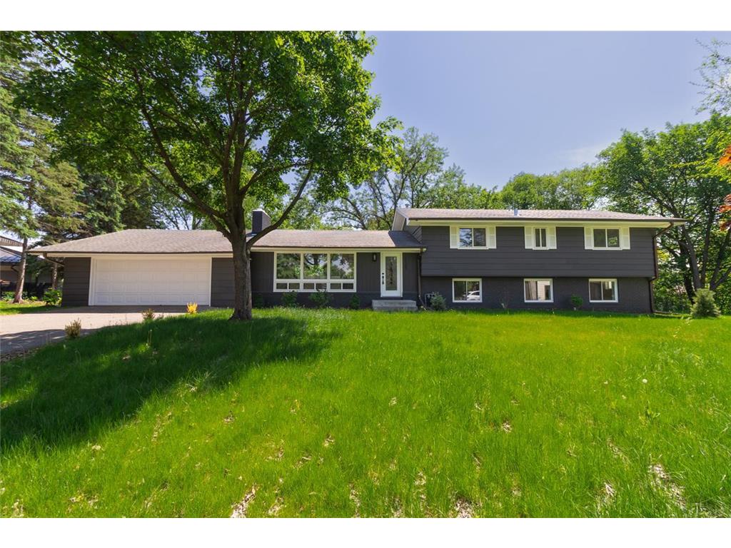 2307 Sherwood Circle Bloomington MN 55431 6731090 image1