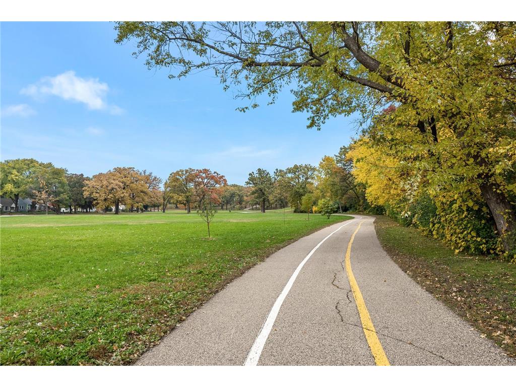 2307 Unity Avenue N Golden Valley MN 55422 7013335 image23