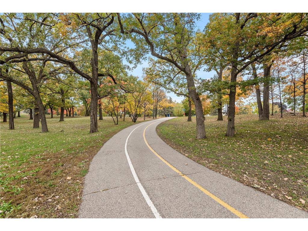 2307 Unity Avenue N Golden Valley MN 55422 7013335 image26