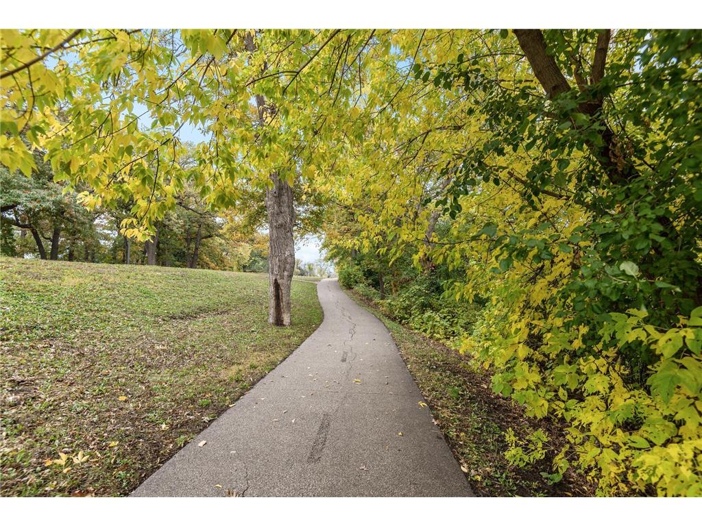 2307 Unity Avenue N Golden Valley MN 55422 7013335 image27