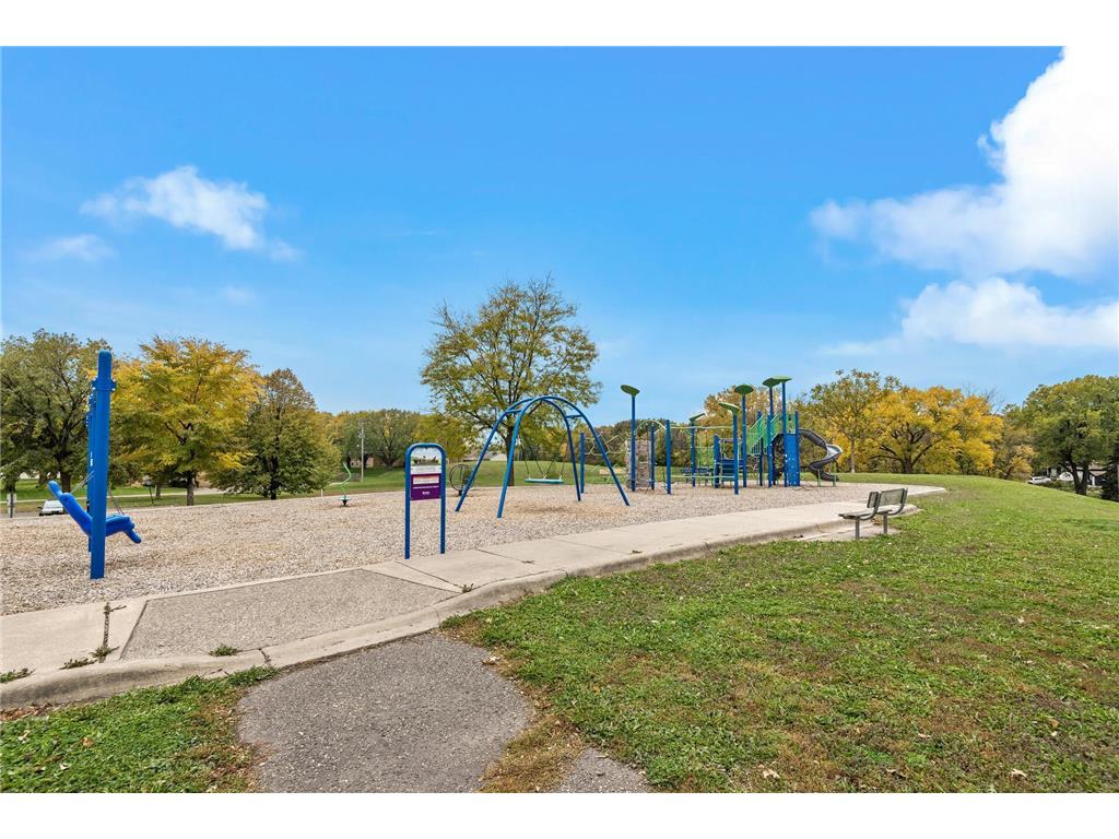 2307 Unity Avenue N Golden Valley MN 55422 7013335 image28