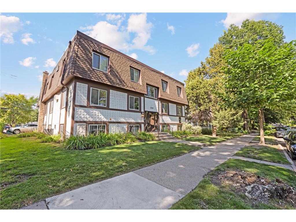 2308 Garfield Avenue Minneapolis MN 55405 6804564 image1