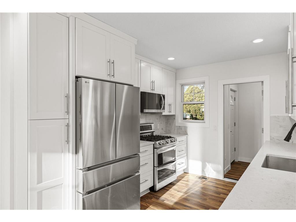 2308 Shadywood Road Orono MN 55391 7043162 image14