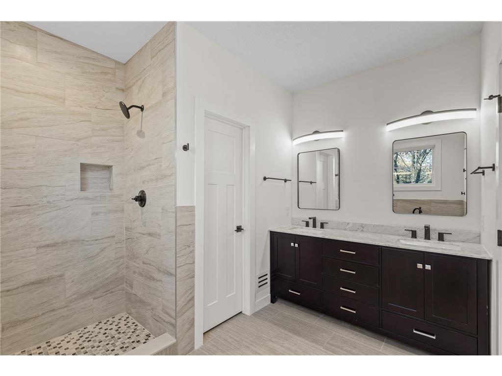 2308 Shadywood Road Orono MN 55391 7043162 image28