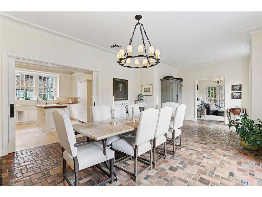 2308 W Lake Of The Isles Parkway Minneapolis MN 55405 - Lake of the Isles 6803462 image13