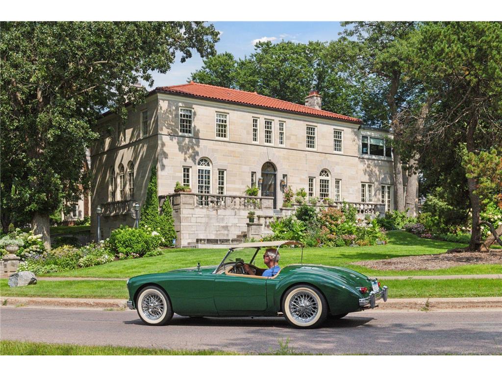 2308 W Lake Of The Isles Parkway Minneapolis MN 55405 - Lake of the Isles 6803462 image2