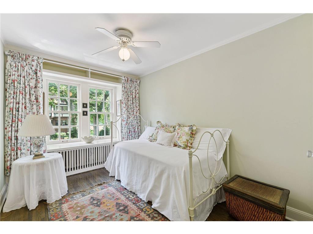 2308 W Lake Of The Isles Parkway Minneapolis MN 55405 - Lake of the Isles 6803462 image22