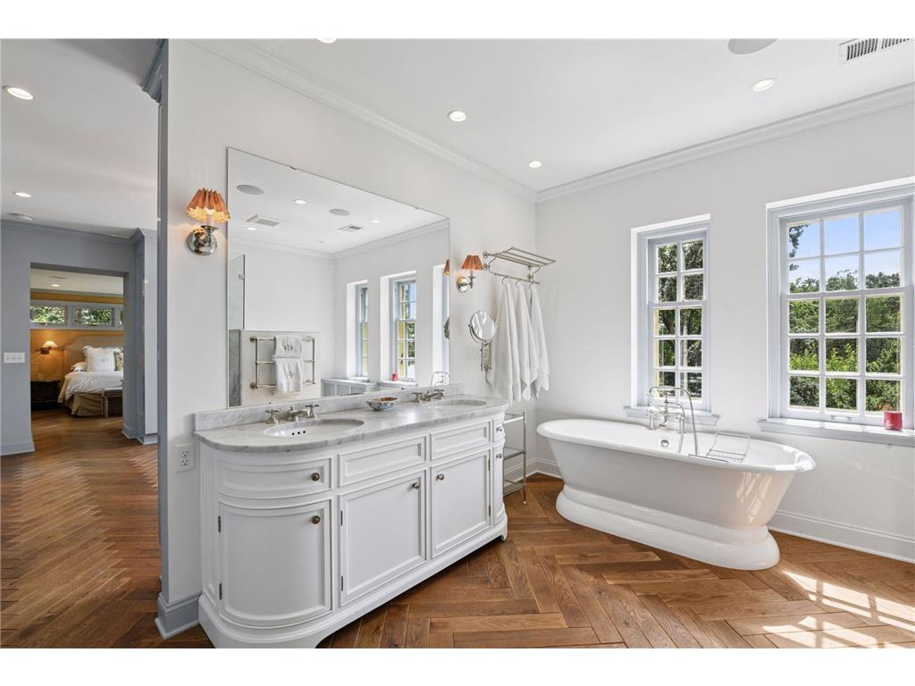 2308 W Lake Of The Isles Parkway Minneapolis MN 55405 - Lake of the Isles 6803462 image32