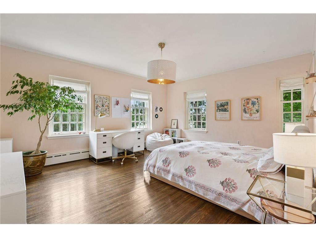 2308 W Lake Of The Isles Parkway Minneapolis MN 55405 - Lake of the Isles 6803462 image34