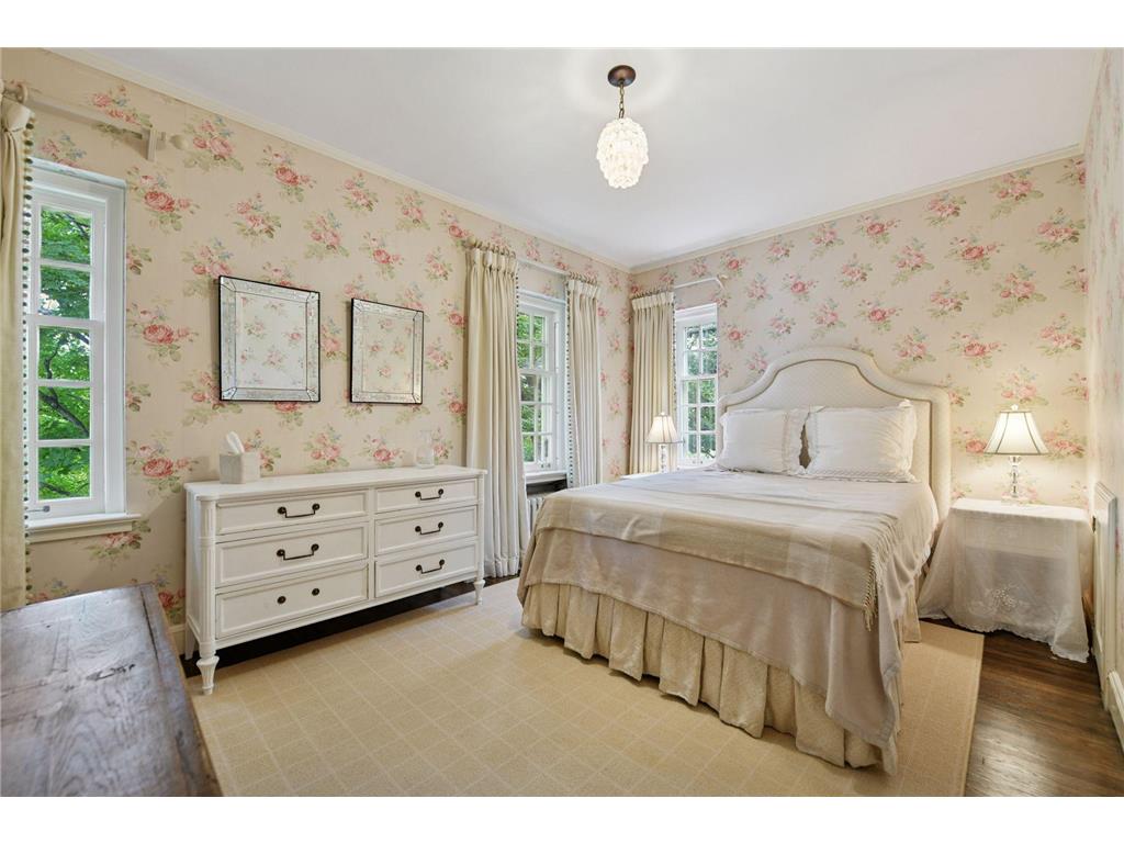 2308 W Lake Of The Isles Parkway Minneapolis MN 55405 - Lake of the Isles 6803462 image38