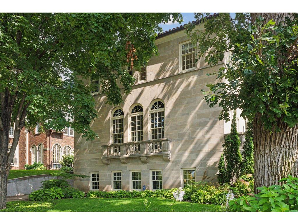 2308 W Lake Of The Isles Parkway Minneapolis MN 55405 - Lake of the Isles 6803462 image52