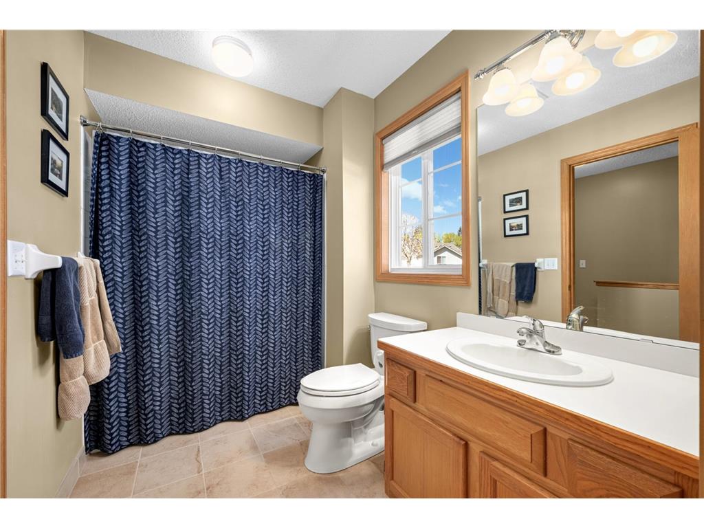 2308 Williams Drive Burnsville MN 55337 7063326 image20