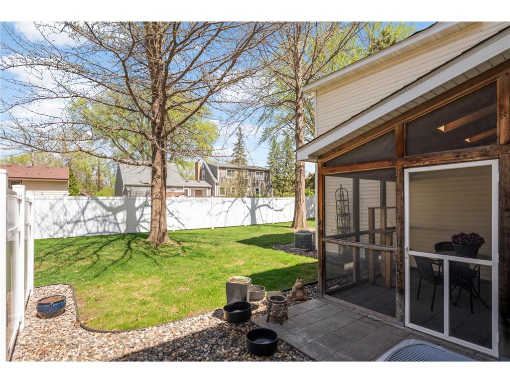 2308 Williams Drive Burnsville MN 55337 7063326 image23