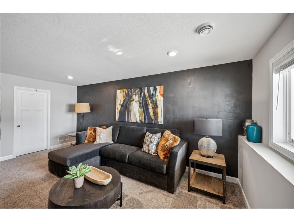 23087 Hazel Lane Rogers MN 55374 6824882 image19