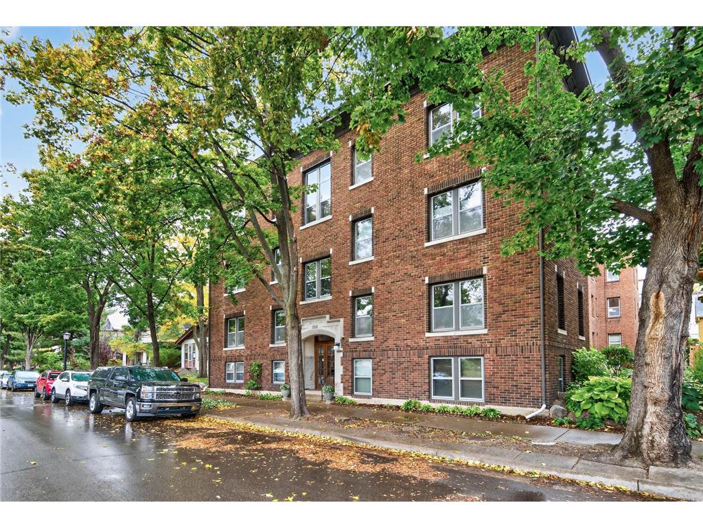 2309 Grand Avenue S #23 Minneapolis MN 55405 6808109 image1