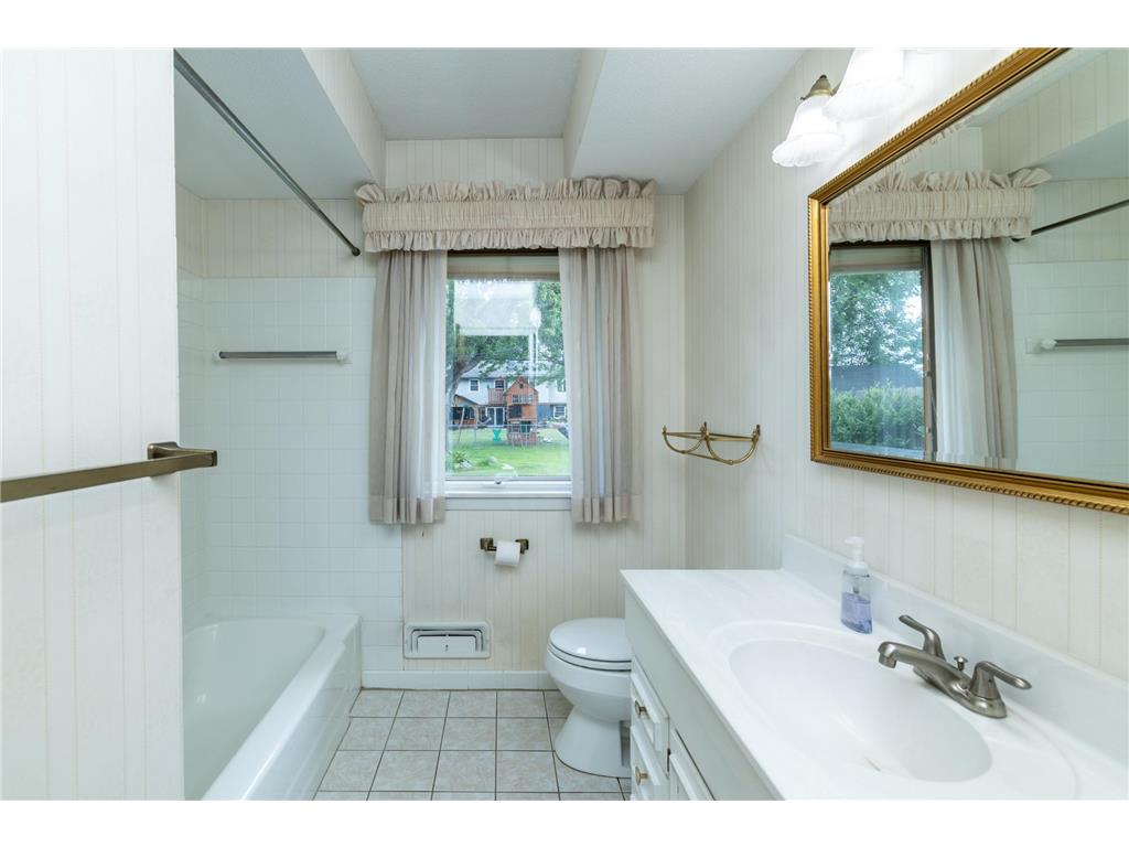 2309 W 95th Street Bloomington MN 55431 7106614 image25