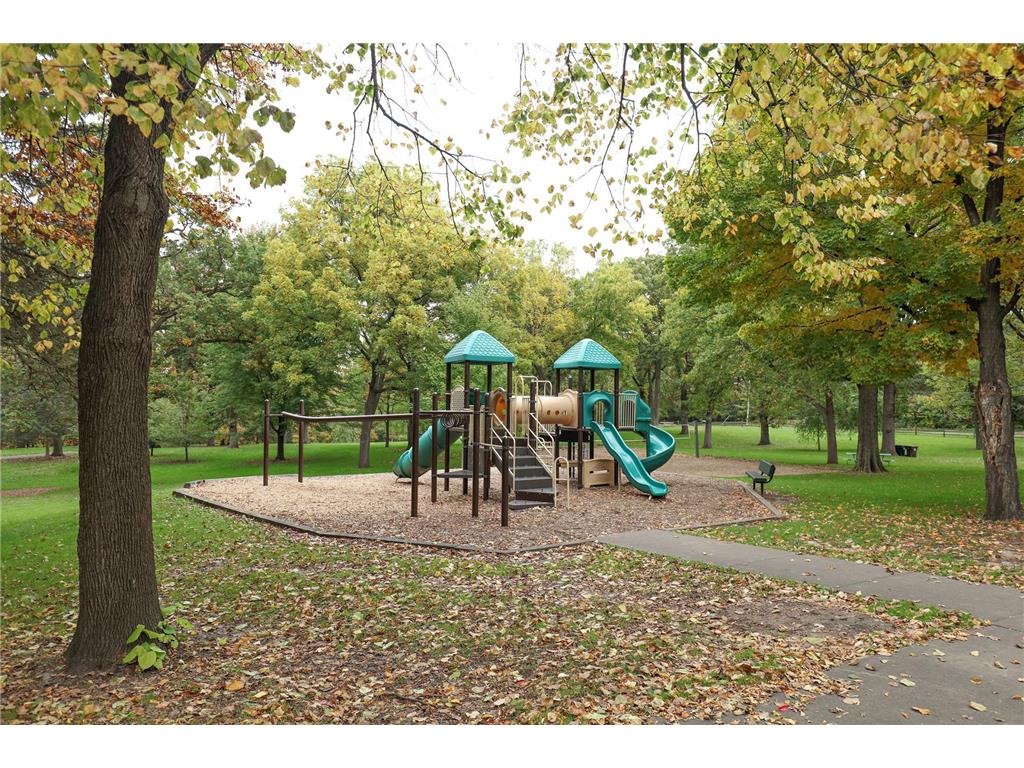 2309 W 95th Street Bloomington MN 55431 7106614 image46