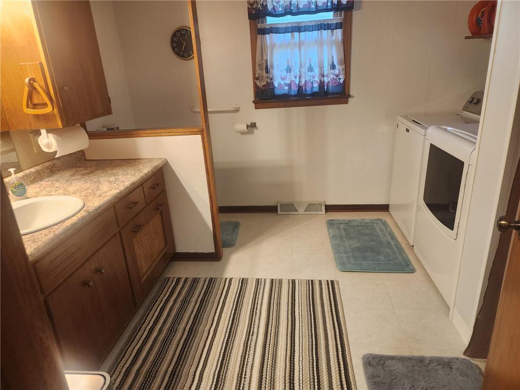 231 1st Street N Franklin MN 55333 7100741 image14