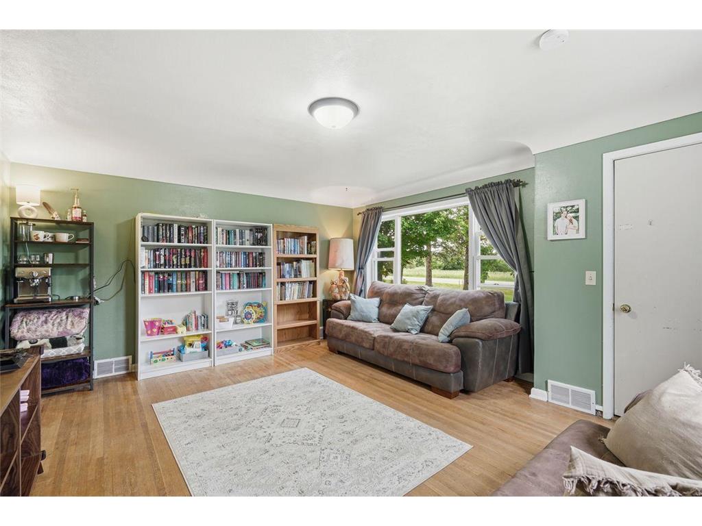 231 4th Street Holdingford MN 56340 7091836 image3