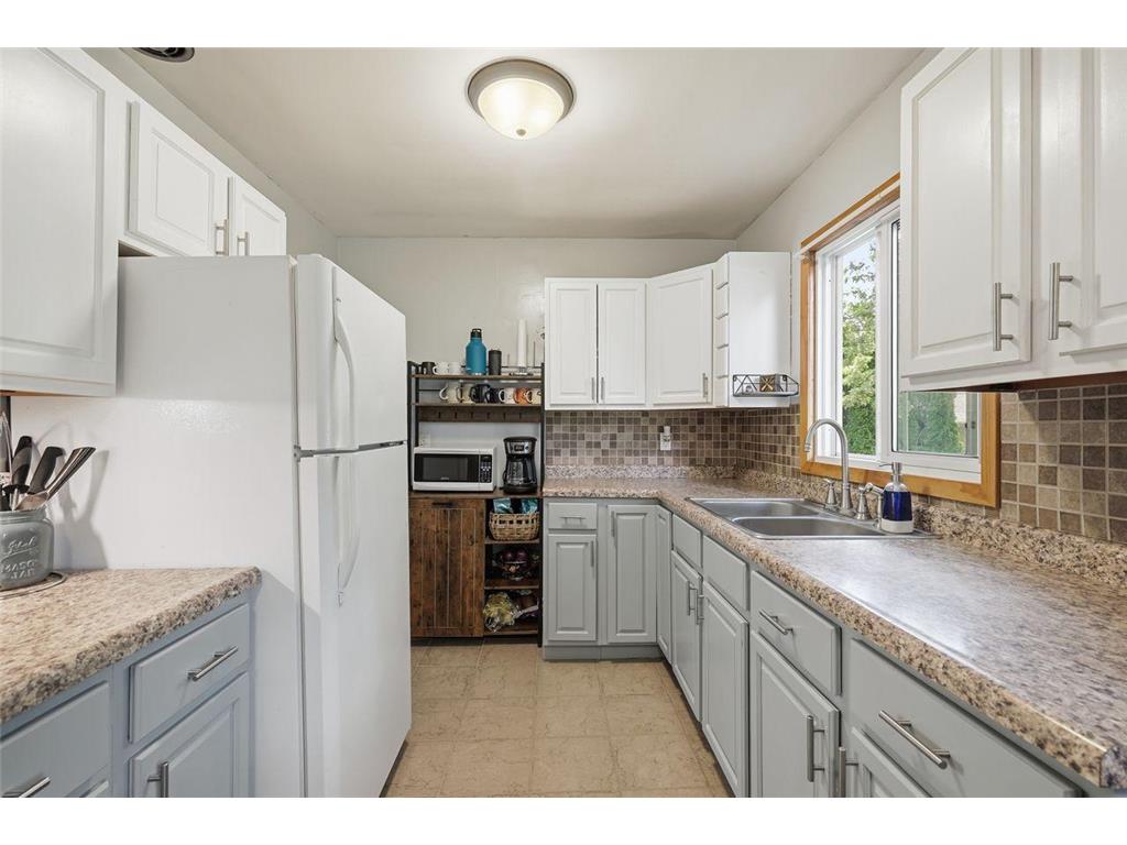231 4th Street Holdingford MN 56340 7091836 image5